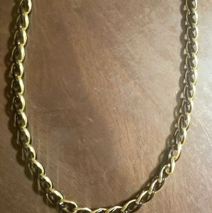 2/$20 VTG Avon Black and Golden Links Necklace